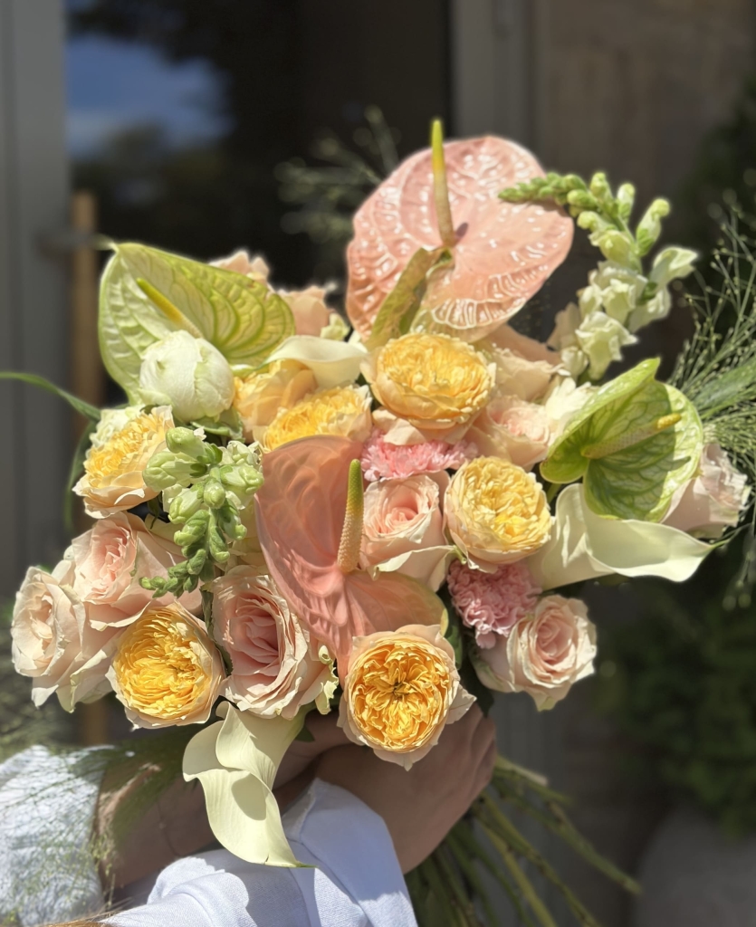 Классический букет Сан: неповторимая яркость Цветы, Букеты, Подарки, Сладости в Тель-Авив с доставкой