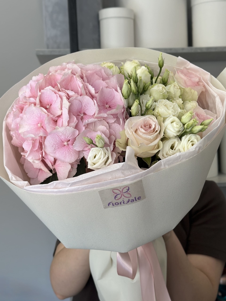 Классический букет Комплимент: цветы говорят на языке любви Цветы, Букеты, Подарки, Сладости в Тель-Авив с доставкой