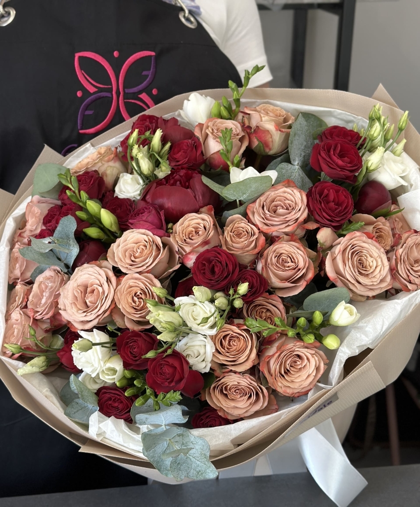 Классический букет Лонель: палитра приятных эмоций Цветы, Букеты, Подарки, Сладости в Тель-Авив с доставкой