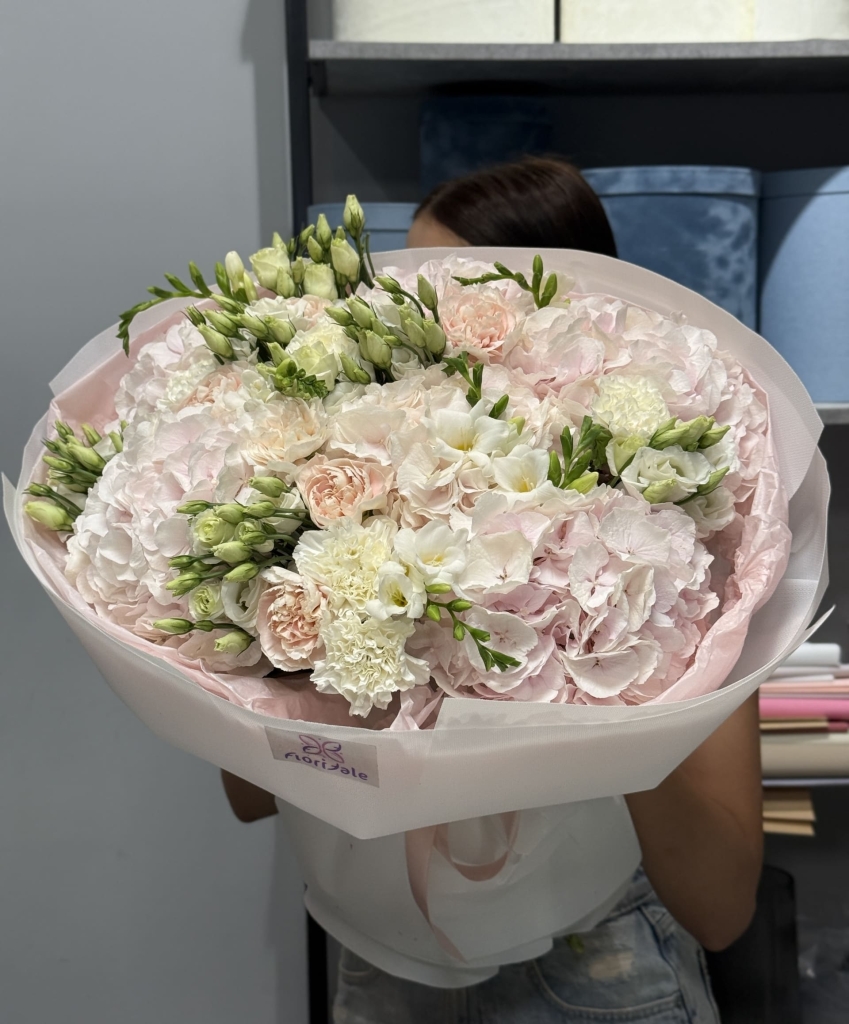 Классический букет Эстель: элегантность без лишних слов Цветы, Букеты, Подарки, Сладости в Тель-Авив с доставкой