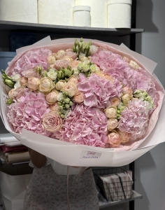 Классический букет Фласти: зажжет огонь в глазах любой девушки Цветы, Букеты, Подарки, Сладости в Тель-Авив с доставкой