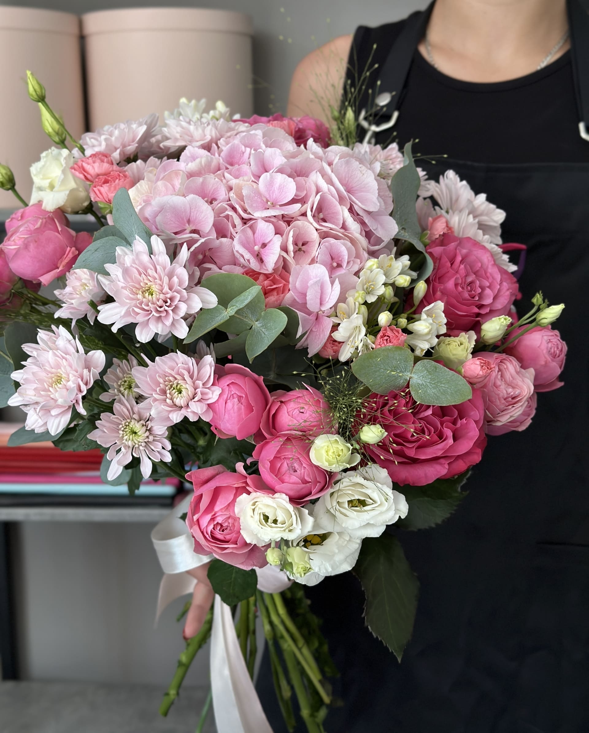 Классический букет Мелоди: звучит в унисон с сердцем 1 Цветы, Букеты, Подарки, Сладости в Тель-Авив с доставкой Классический букет Мелоди: звучит в унисон с сердцем Цветы, Букеты, Подарки, Сладости в Тель-Авив с доставкой