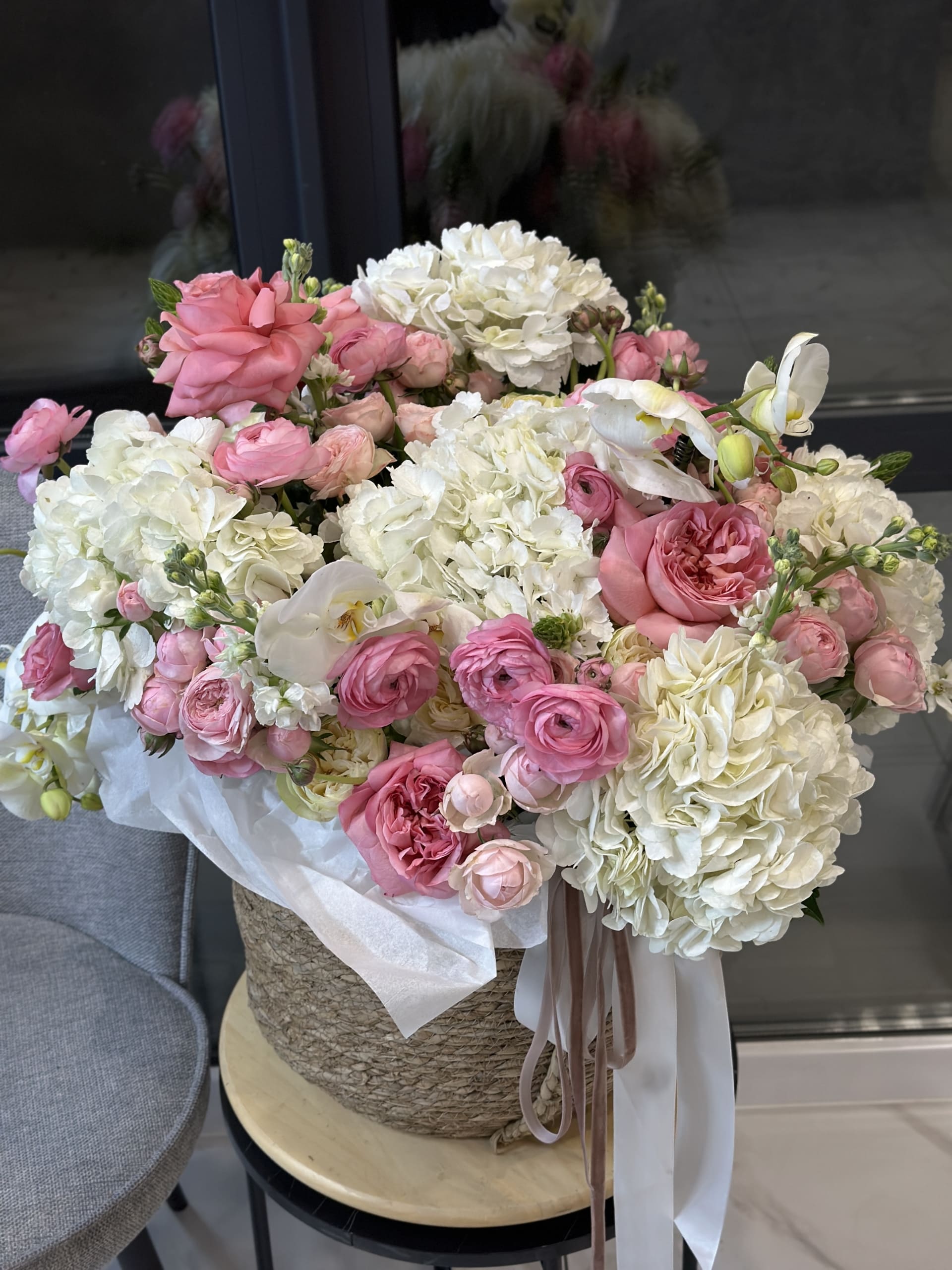 Композиция в корзине Брайт: ослепительно ярко Цветы, Букеты, Подарки, Сладости в Тель-Авив с доставкой