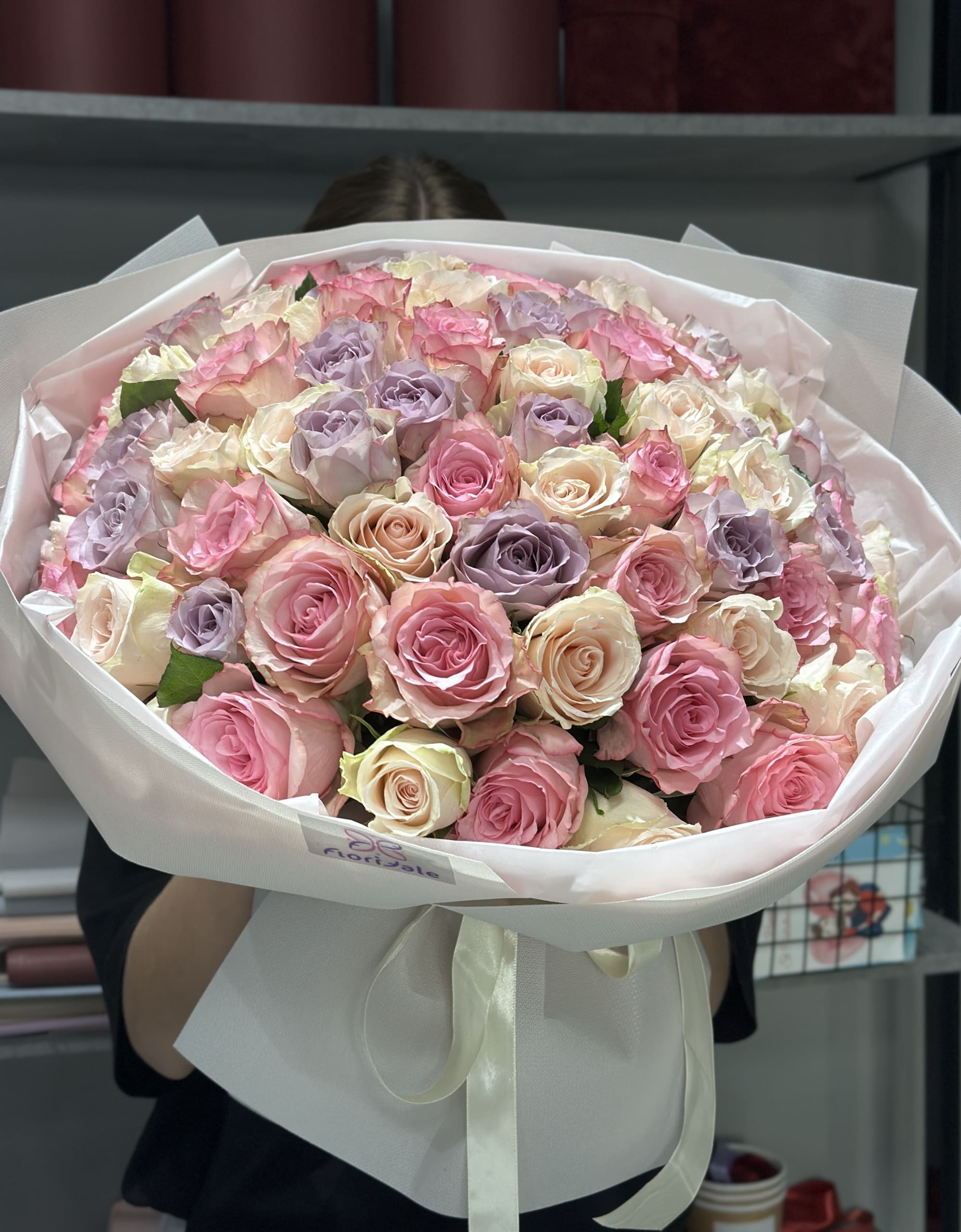 Букет роз Амелин: свежесть утра в цветах 1 Цветы, Букеты, Подарки, Сладости в Тель-Авив с доставкой Букет роз Амелин: свежесть утра в цветах Цветы, Букеты, Подарки, Сладости в Тель-Авив с доставкой